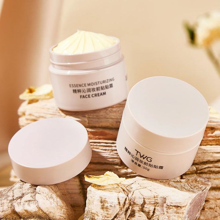 Apply the cream before makeup.Hydrating base cream,long-lasting hydration,Skin Care create natural base Firming Hydrating Makeup