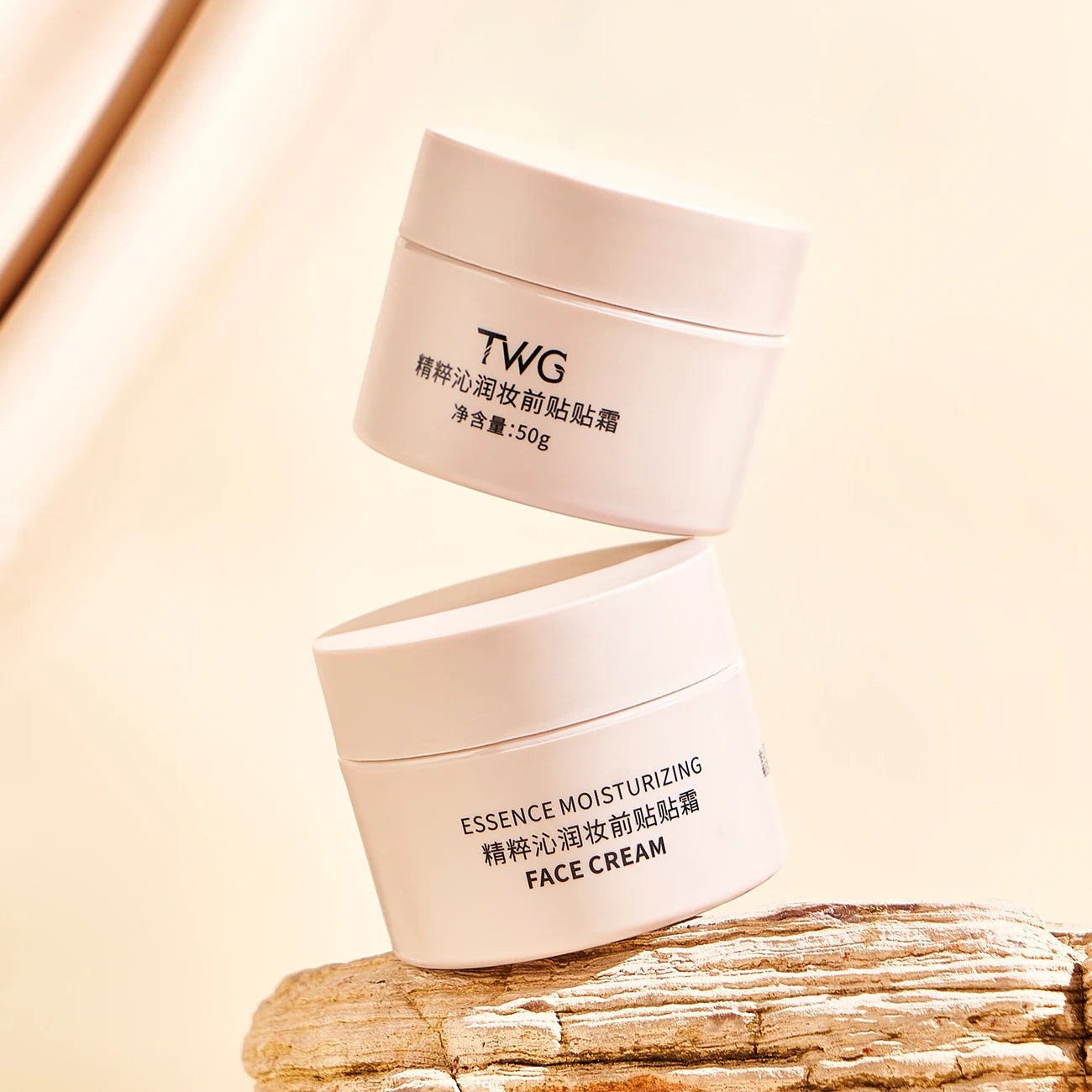 Apply the cream before makeup.Hydrating base cream,long-lasting hydration,Skin Care create natural base Firming Hydrating Makeup