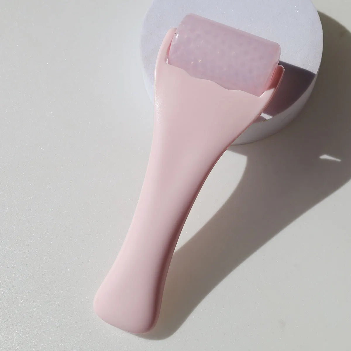 Ice Roller for Face,Eyes Therapeutic Cooling Complexion Reduce Wrinkles Massager Under Eye Puffiness Skin Care Beauty Tools